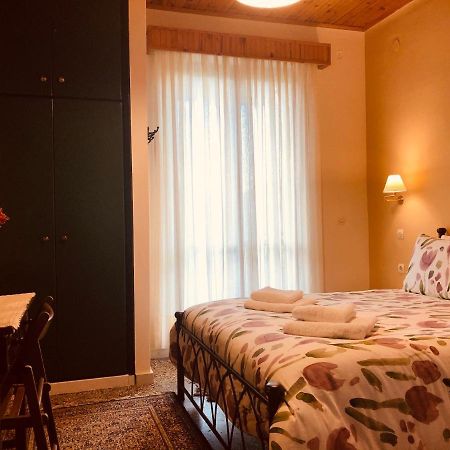 Helidona Hotel Mikrón Khoríon Екстериор снимка